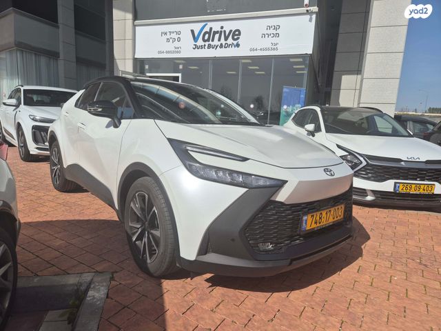 מודעת רכב טויוטה C-HR