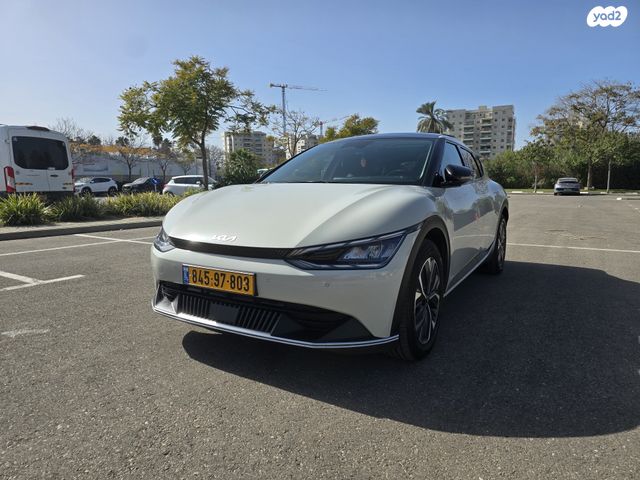 מודעת רכב קיה EV6