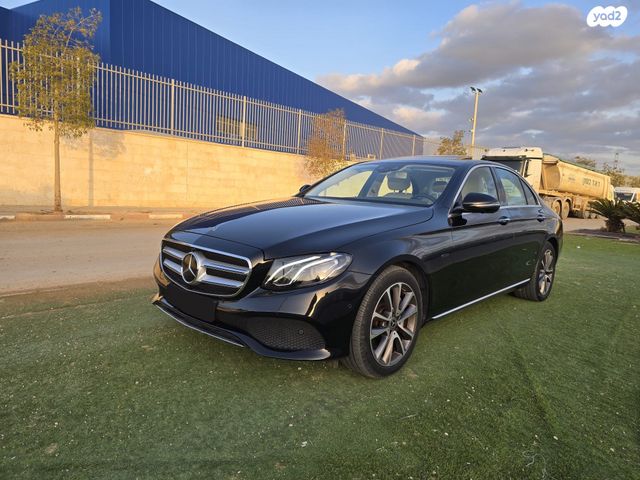 מודעת רכב מרצדס-בנץ E-class
