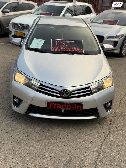 מודעת רכב טויוטה קורולה 1