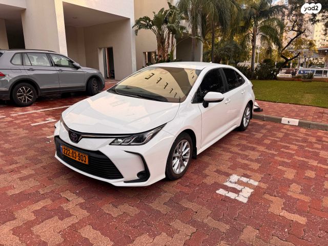 מודעת רכב טויוטה קורולה