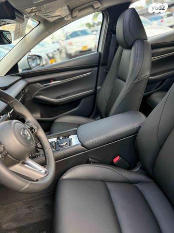 מודעת רכב מאזדה 3