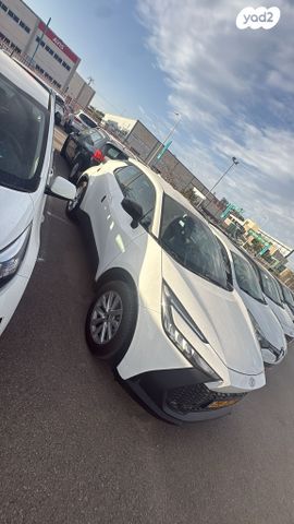 מודעת רכב טויוטה C-HR