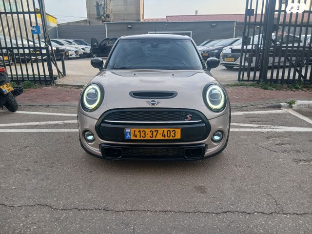 מודעת רכב מיני קופר 2
