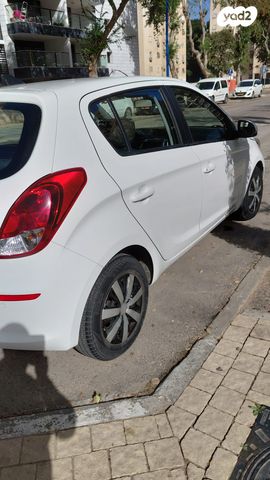 מודעת רכב יונדאי i20 2