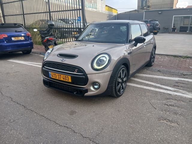 מודעת רכב מיני קופר