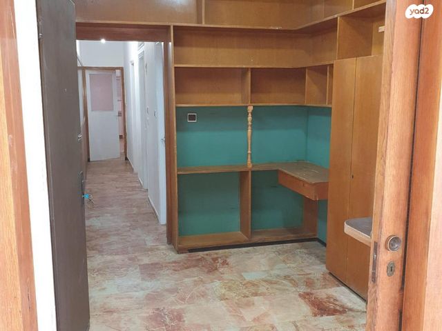 הרב ניסנבוים 11