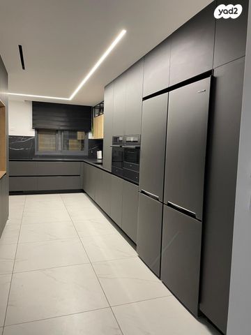 נחל אלכסנדר 72