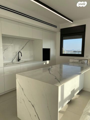 דרך משה דיין 34