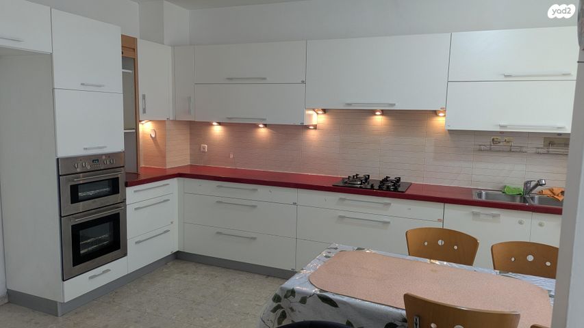 מרדכי גור 10