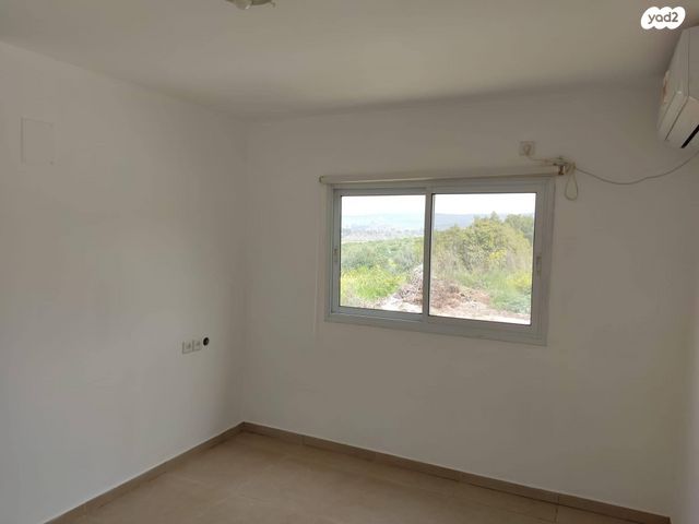 מעלה אוריה 4