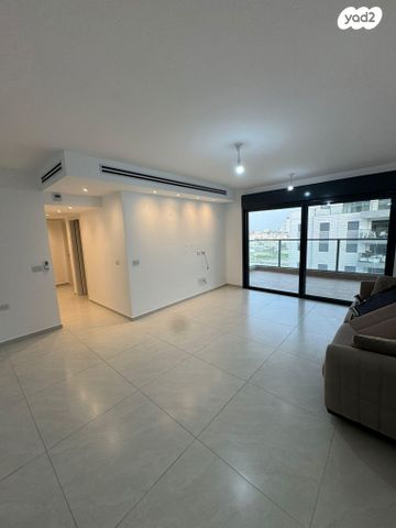 הרב מרדכי אליהו 16