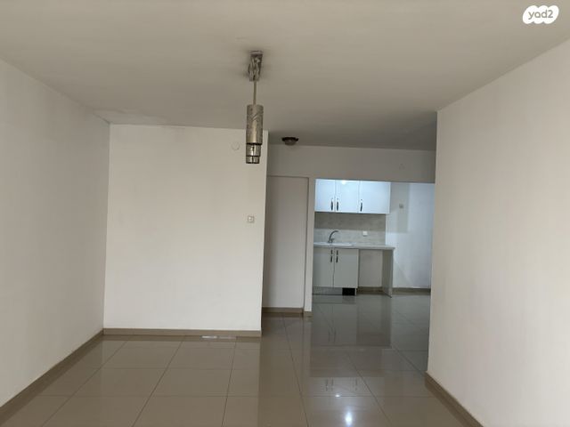 קדושי קהילת מזריץ' 3