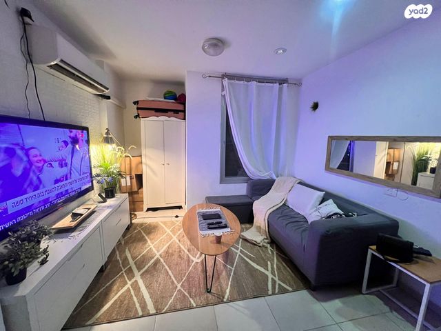 בני יהודה 21