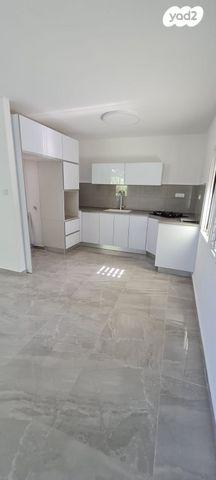 הנרייטה סולד 115