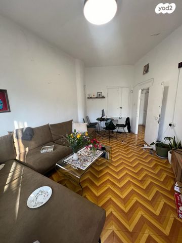 המלך ג'ורג' 30