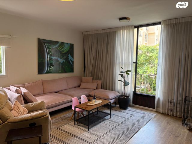 שד האוטהקר 5