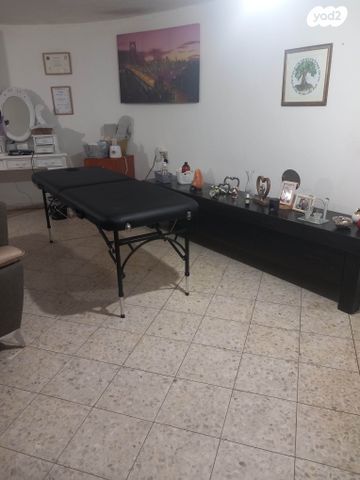 יגאל אלון 15