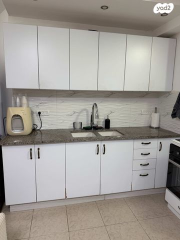 הרב אדנני ברוך 1