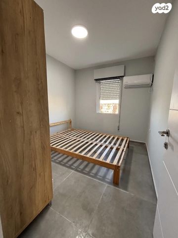 הרב הרצוג 38