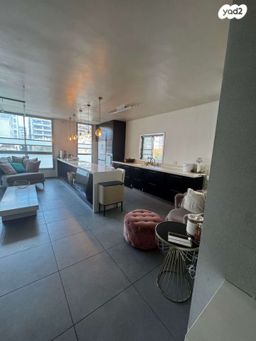 דרך אבא הלל 38