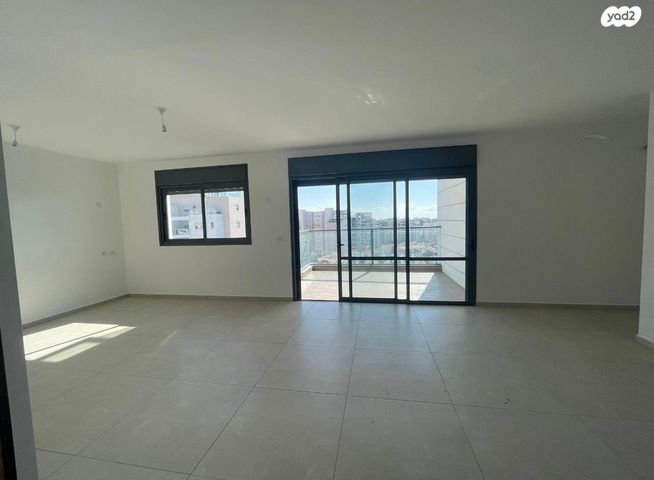 שדרות מונטיפיורי 17