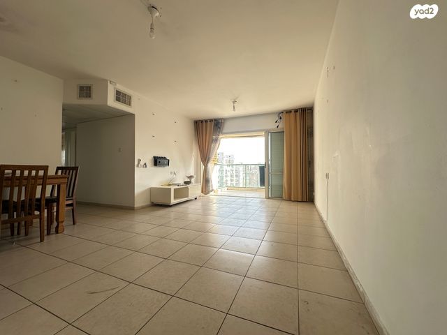 שדרות ששת הימים 30