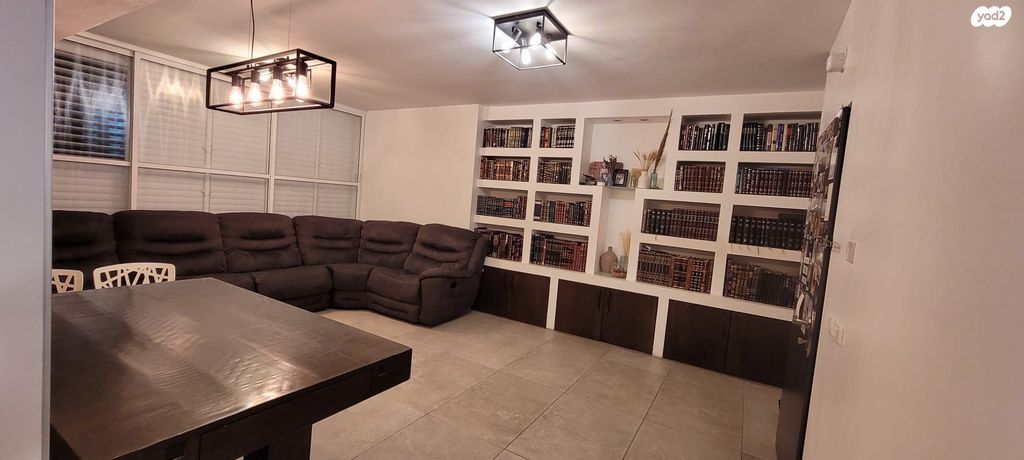 אלוף שמחוני 5