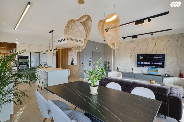 צבי מנדלבלט 3