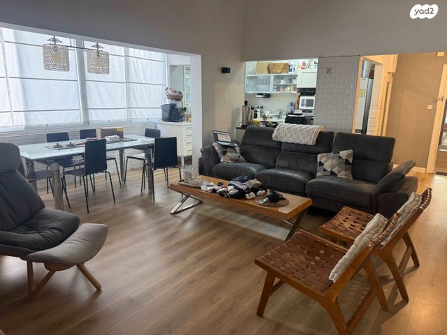 שאול טשרניחובסקי 