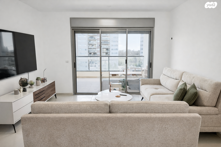 דירה, רחובות החדשה, רחובות