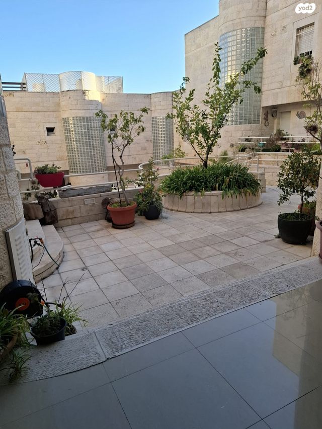 דירה, מבשרת ציון