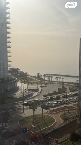 שדרות ז'בוטינסקי 45