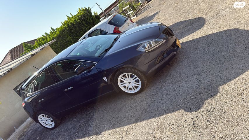 מודעת רכב לנצ'יה דלתא