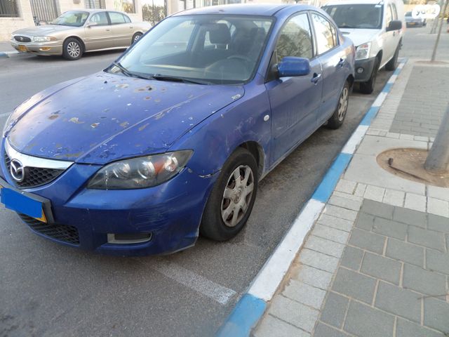 מודעת רכב מאזדה 3