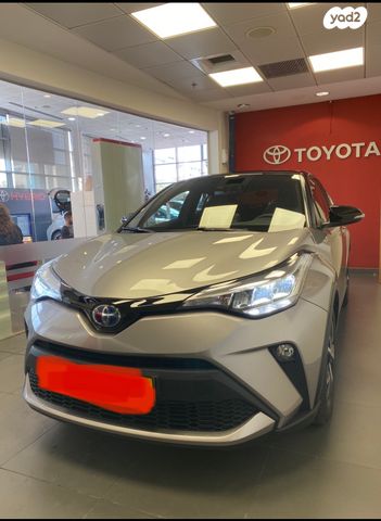 מודעת רכב טויוטה C-HR
