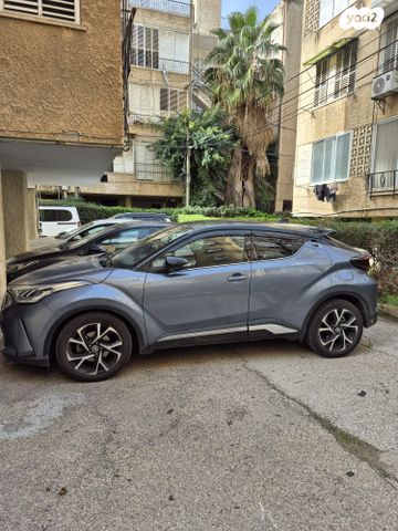 מודעת רכב טויוטה C-HR