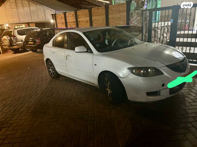 מודעת רכב מאזדה 3