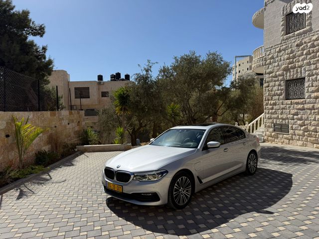 מודעת רכב ב מ וו סדרה 5