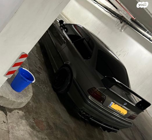 מודעת רכב ב מ וו סדרה 3