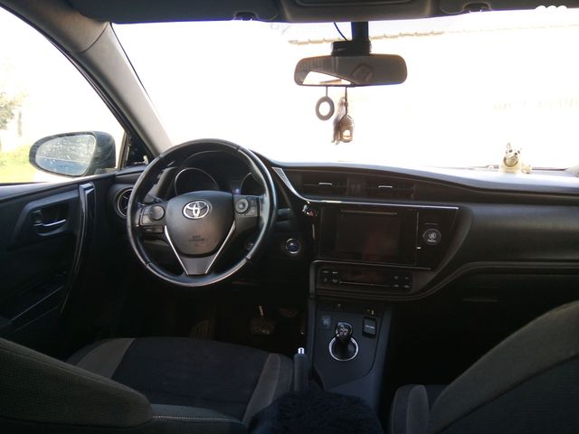 מודעת רכב טויוטה אוריס