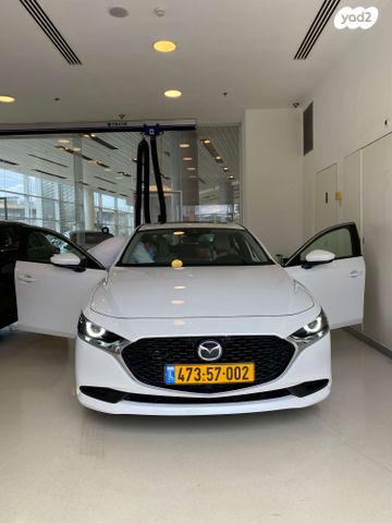 מודעת רכב מאזדה 3