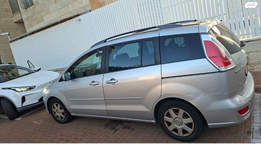 מודעת רכב מאזדה 5