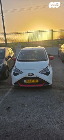 מודעת רכב טויוטה אייגו