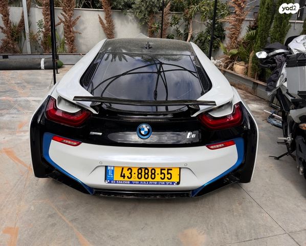 מודעת רכב ב מ וו i8