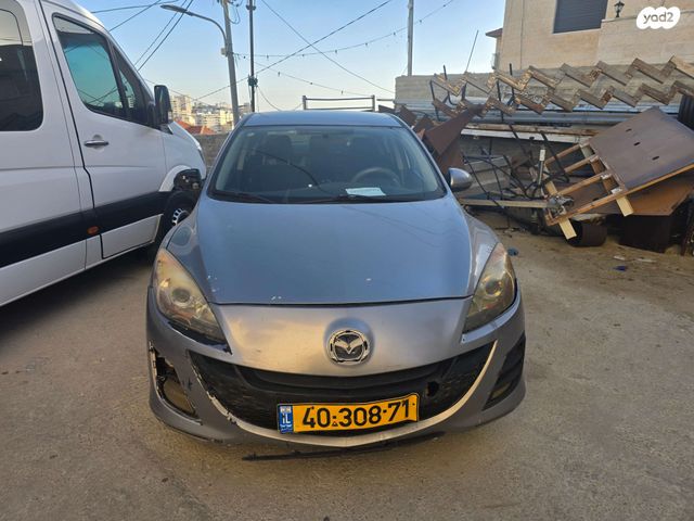 מודעת רכב מאזדה 3