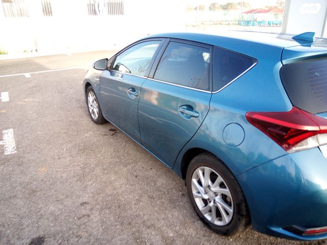 מודעת רכב טויוטה אוריס