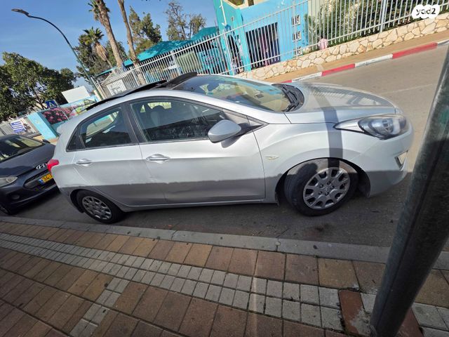 מודעת רכב יונדאי i30