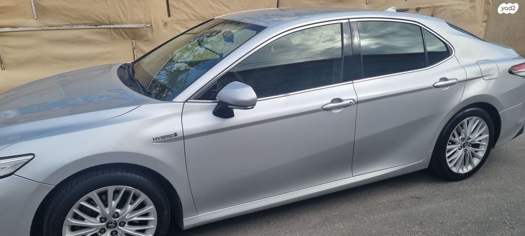 מודעת רכב טויוטה קאמרי