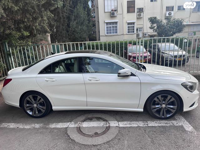 מודעת רכב מרצדס-בנץ CLA